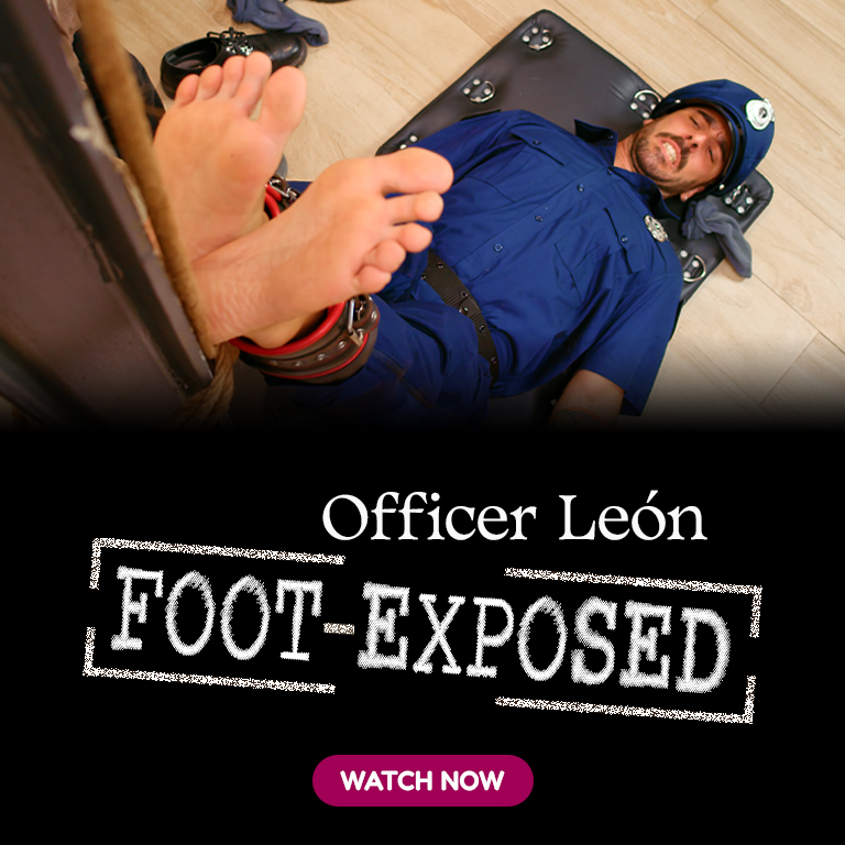 Officer León foot-exposed